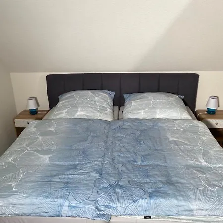 Modernes Reetdach-ostseeferienhaus Bella Mare, Insel Usedom Mit Sauna, Kamin & Sonnenterrasse * Zirchow