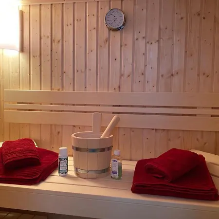 شقة Modernes Reetdach-ostseeferienhaus Bella Mare, Insel Usedom Mit Sauna, Kamin & Sonnenterrasse *